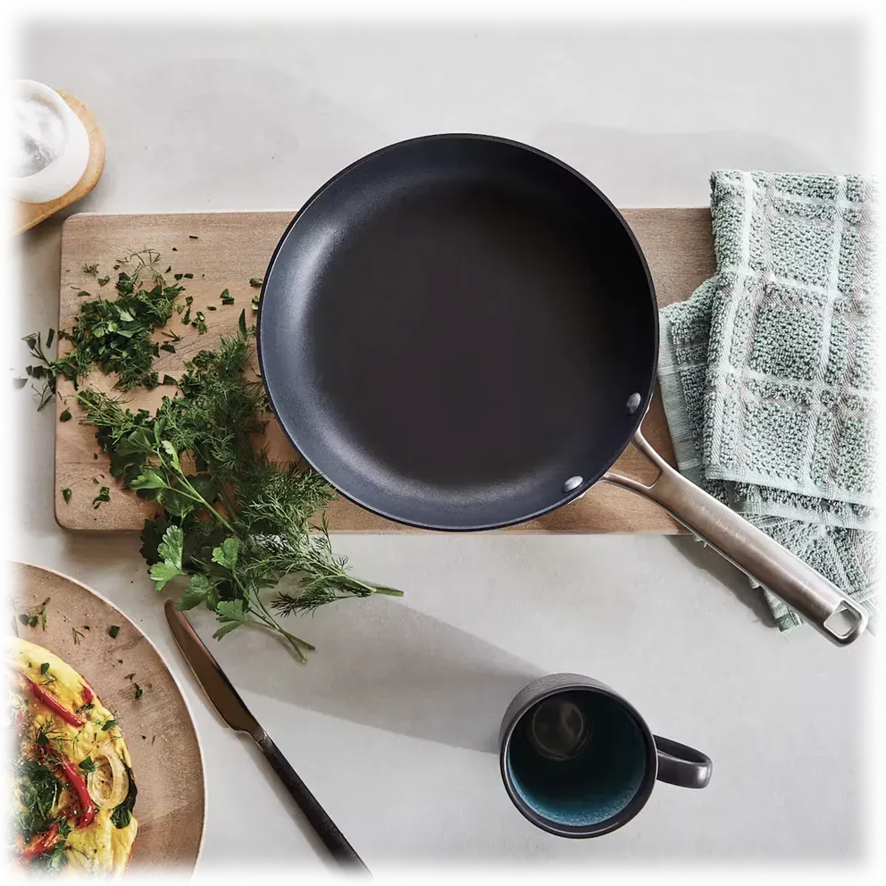 Calphalon Classic 10-Piece Hard-Anodized Cookware Set with No-Boil-Over Inserts