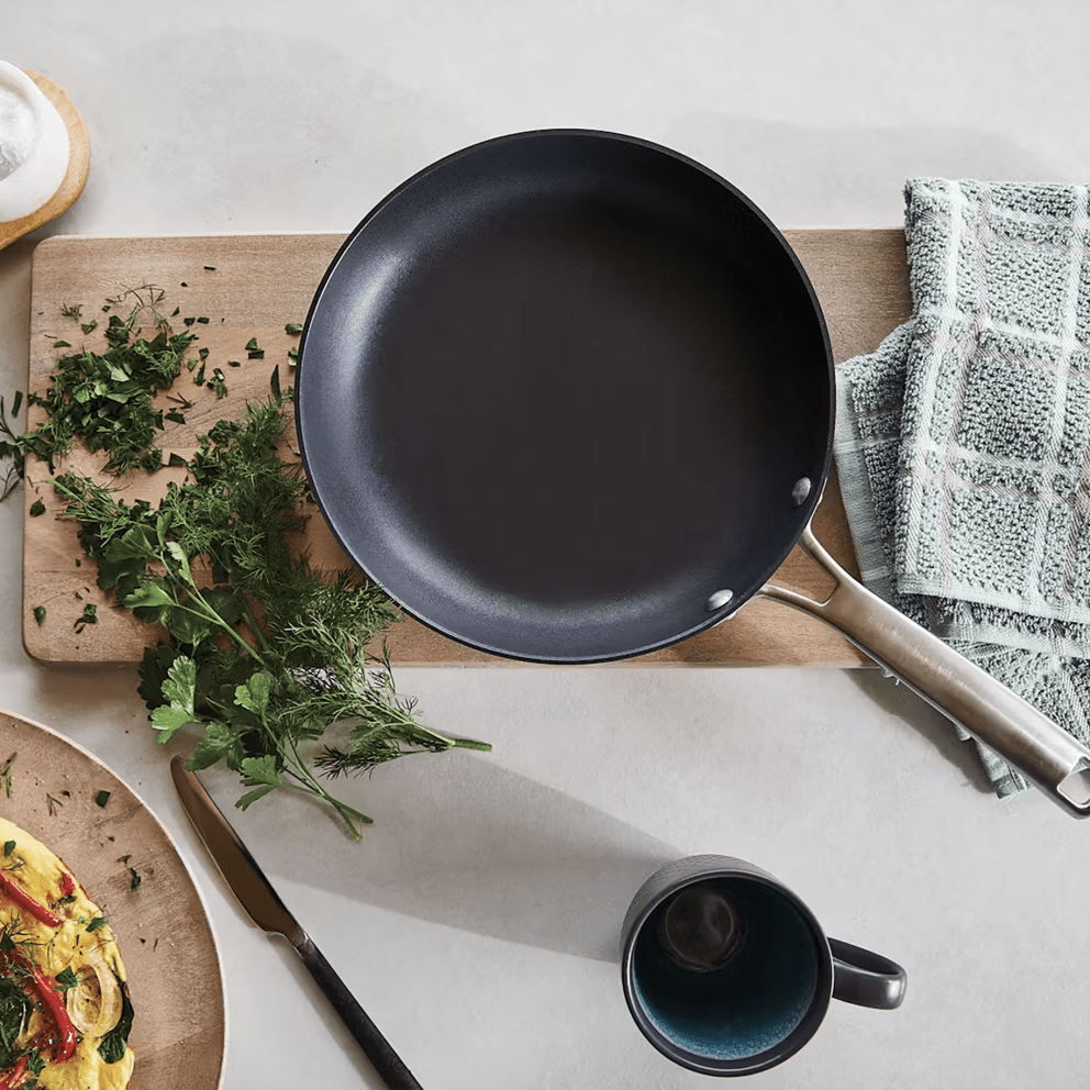 Calphalon Classic 10-Piece Hard-Anodized Cookware Set with No-Boil-Over Inserts